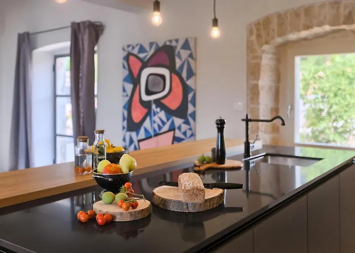 Vakantiehuis Kurili No14 *