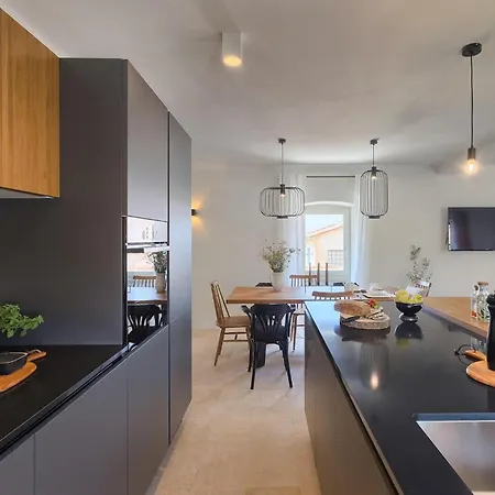 Casa vacanze Kurili No14 *