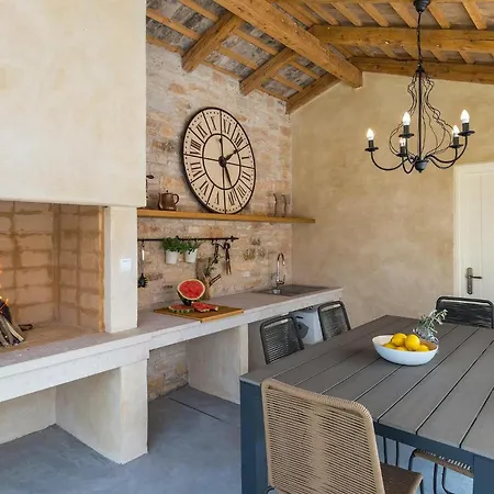 Kurili No14 Holiday home